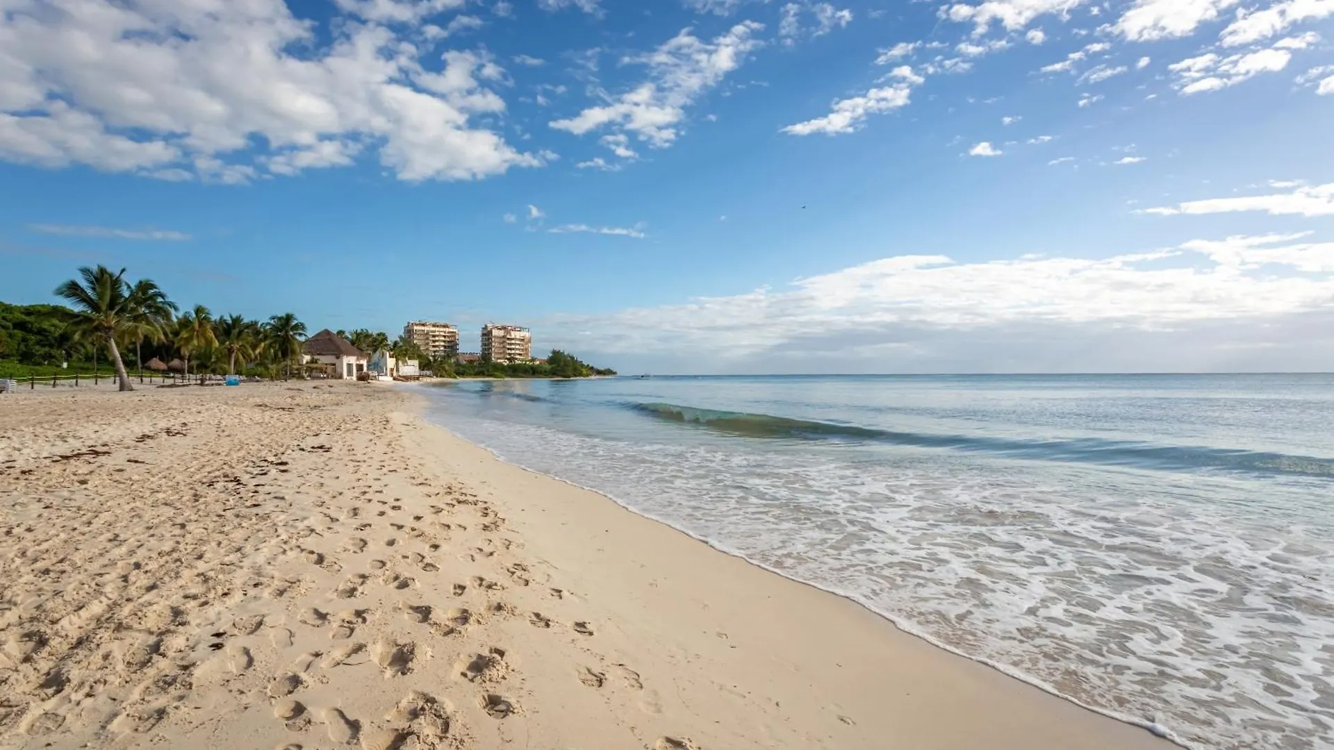 Casa Marbella Ocean View Penthouse Apts Playa del Carmen Mexiko