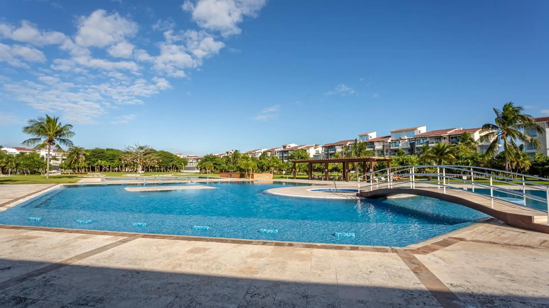 Casa Marbella Ocean View Penthouse Apts Playa del Carmen